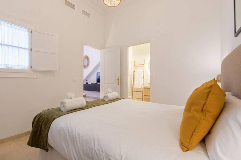Mumu Luxury Suite Lirio Sevilla Kültér fotó