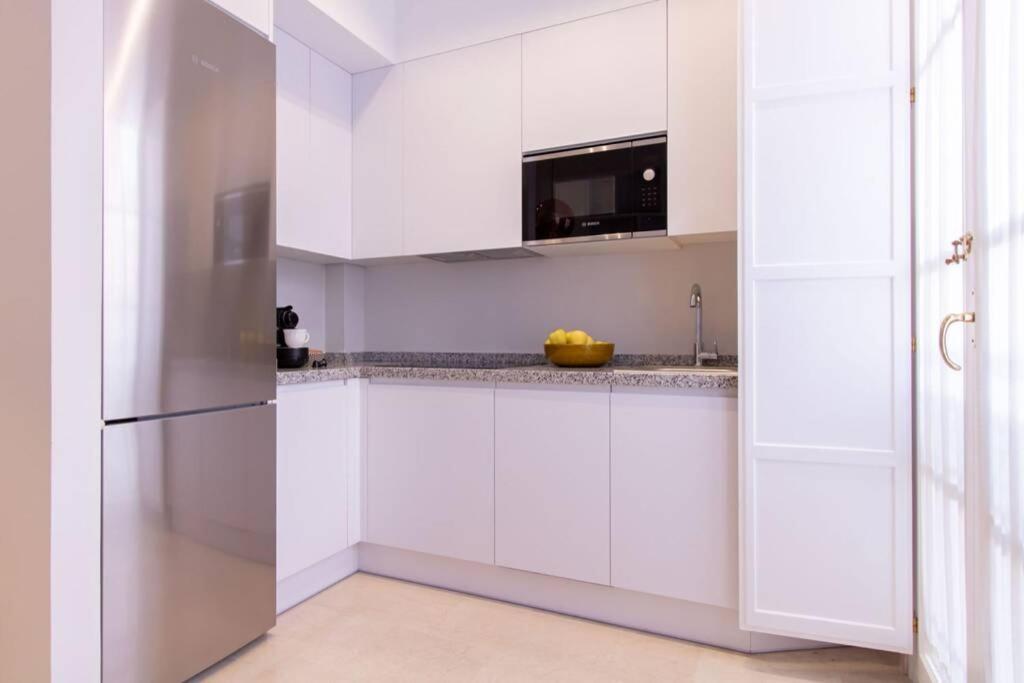 Mumu Luxury Suite Lirio Sevilla Kültér fotó